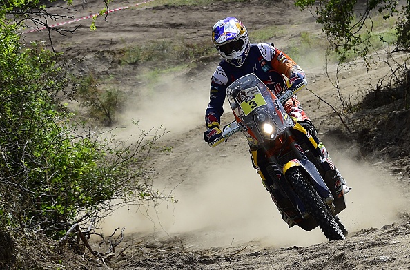 Australian Toby Price powers his KTM during the Stage 12 of the Rally Dakar 2016 between San Juan and Villa Carlos Paz, Argentina, on January 15, 2016.  AFP PHOTO / FRANCK FIFE / AFP / FRANCK FIFE        (Photo credit should read FRANCK FIFE/AFP/Getty Images)